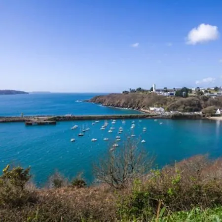 Maison De Quartier Saint-pierre Holiday home *